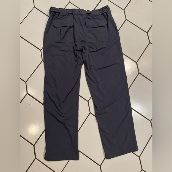 Duluth trading Co. Mens grey nylon hiking pants. Size XL - Picture 2 of 10